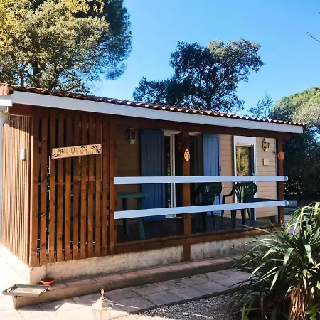 Chalet A Gassin Au Calme Sous Les Pins Exterior photo